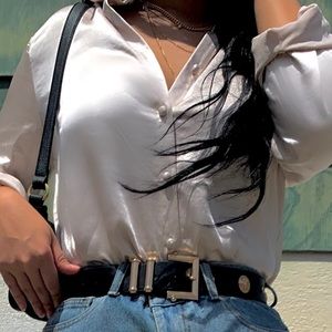 SATIN OFF-WHITE BUTTON-DOWN COLLARED SHIRT ✨🦋